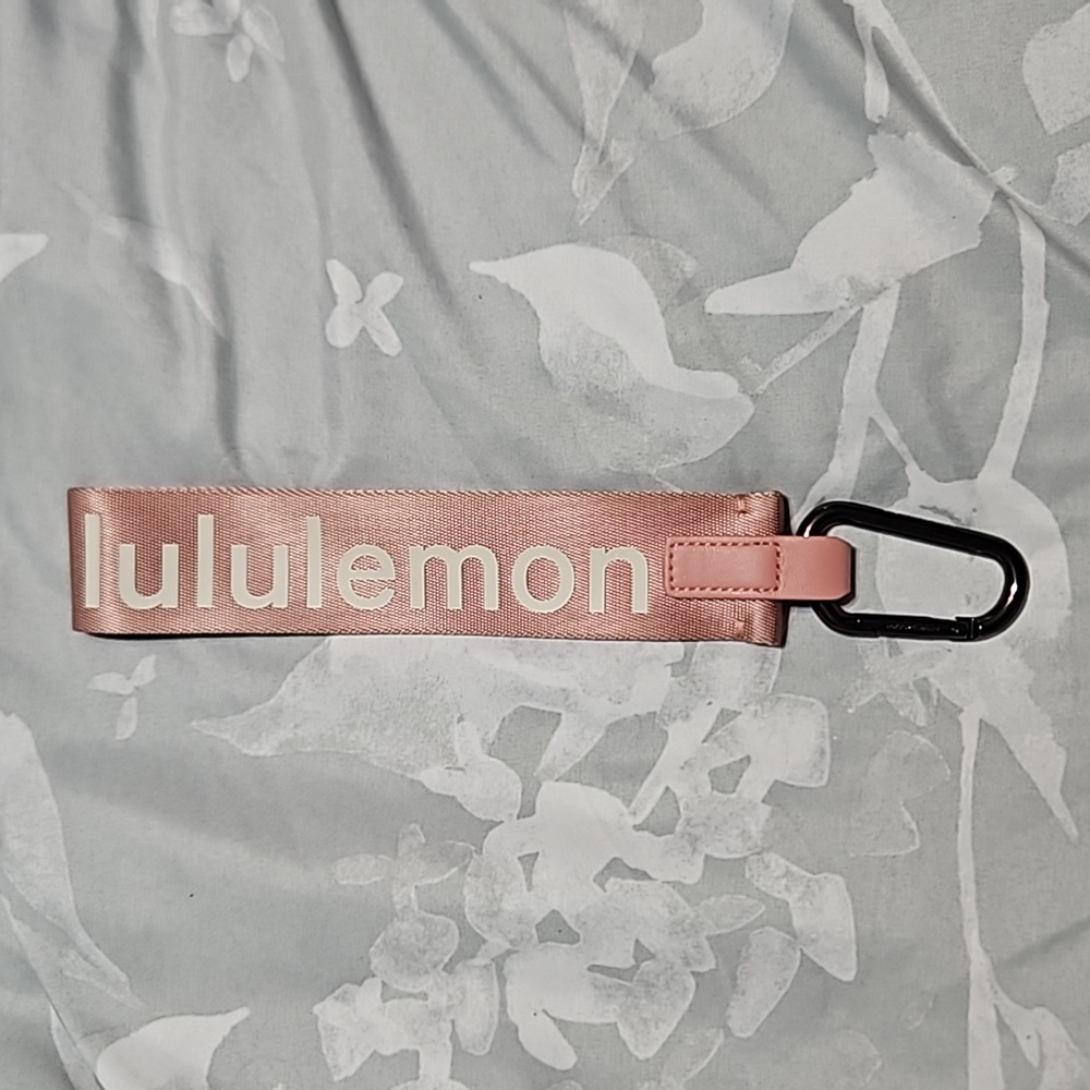 Lululemon Never Lost keychain